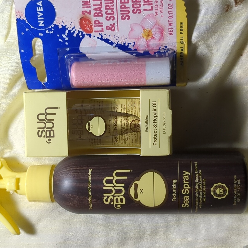 SUNBUM SEA SPRAY, PROTECT & REPAIR OIL, & NIVEA LIP BALM/SCRUB